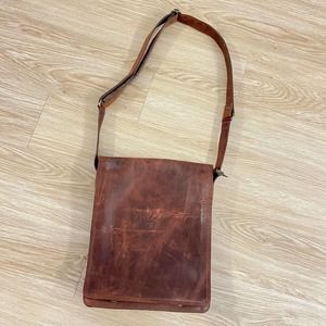 Leather messenger bag